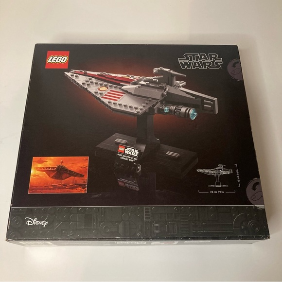 LEGO Star Wars: Acclamator-Class Assault Ship (75404) - Picture 2 of 15